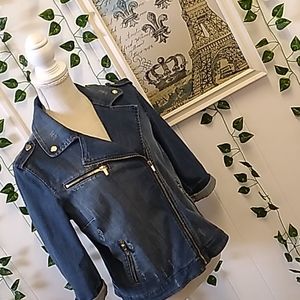 CHICO'S SZ O /SZ 4 DISTRESSED WAIST JEAN JACKET